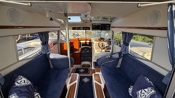 Aquador 28 C / Mercruiser 4,2 Cummins - 06 3 of 5