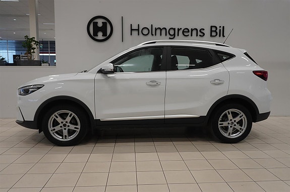 MG ZS 3 of 5