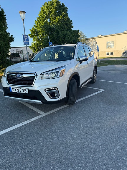 Subaru Forester 2 of 5