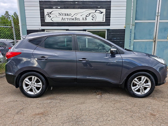 Hyundai ix35 2 of 5