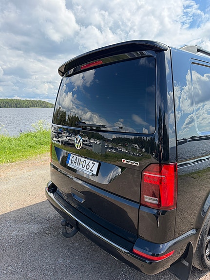Volkswagen Transporter 3 of 5