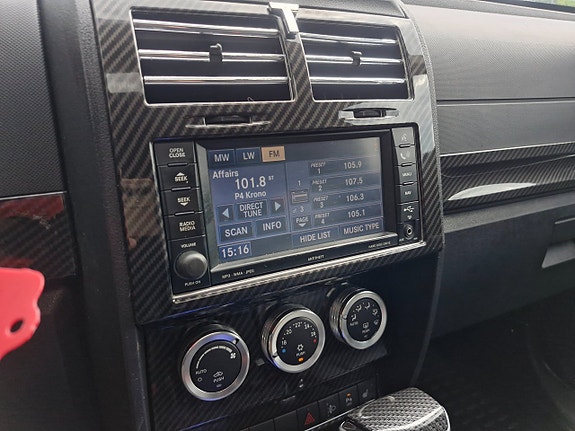 Dodge Nitro 8 of 11