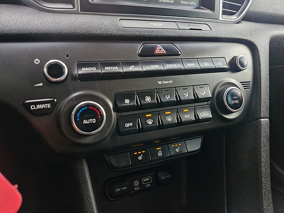 Kia Sportage 12 of 17