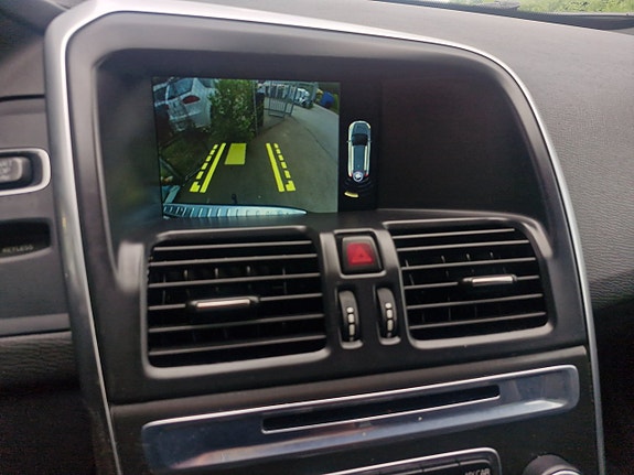 Volvo XC60 6 of 16