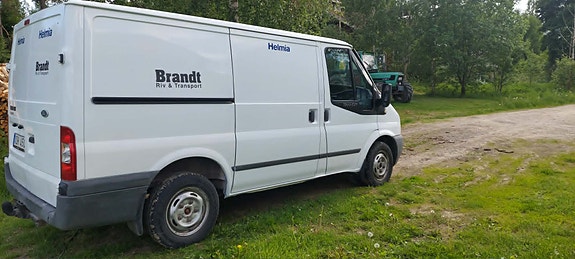 Ford Transit 3 of 5
