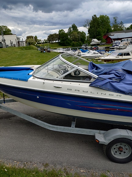 Bayliner 185 BR - 06  Storservice gjord maj- 26 NU 90 000:- 7 of 9