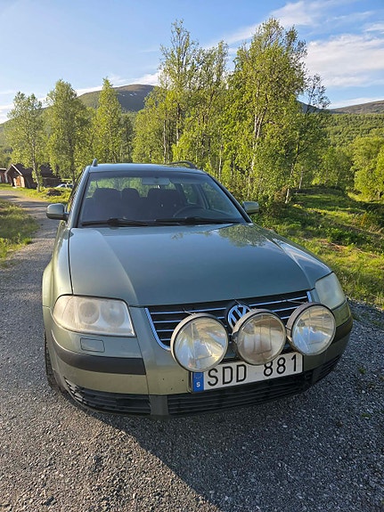 Volkswagen Passat 4 of 5
