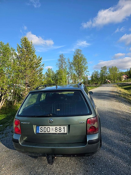Volkswagen Passat 3 of 5