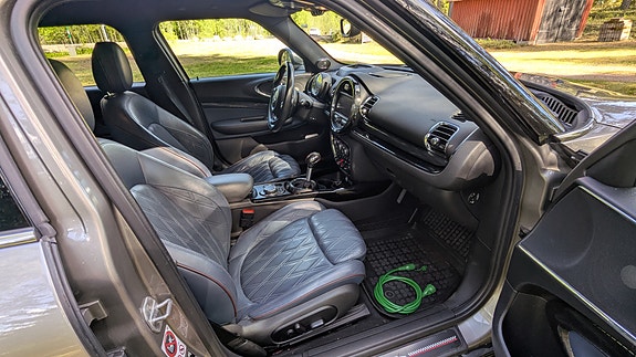 MINI Clubman Cooper S 10 of 16
