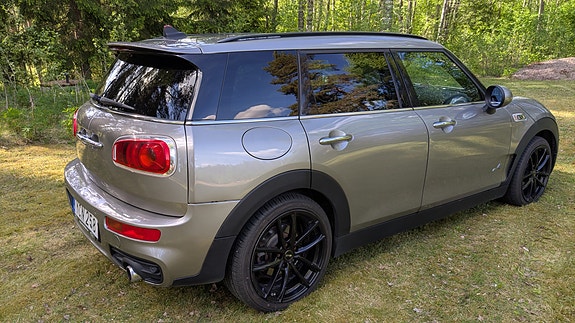 MINI Cooper S 5 of 5