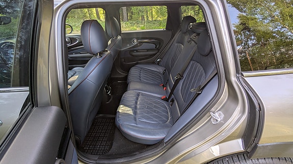 MINI Clubman Cooper S 8 of 16