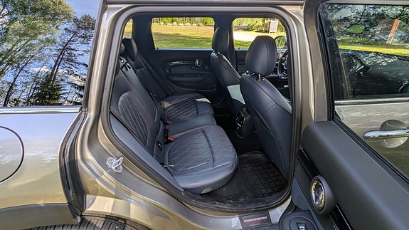 MINI Clubman Cooper S 7 of 16