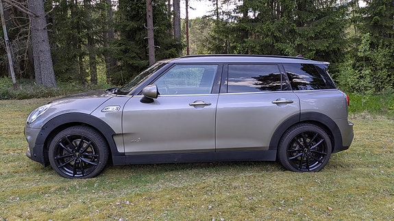 MINI Cooper S 3 of 5
