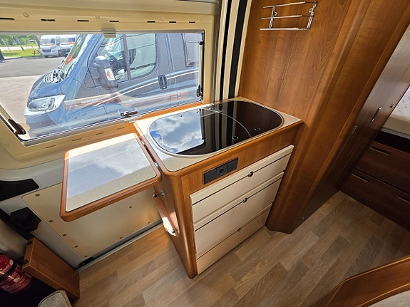 Rapido V55 33L *Truma *Solcell 4 of 5