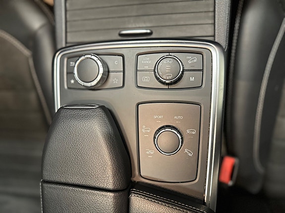 Mercedes-Benz ML350 14 of 30