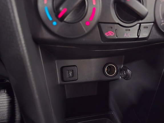 Suzuki Swift 12 of 12
