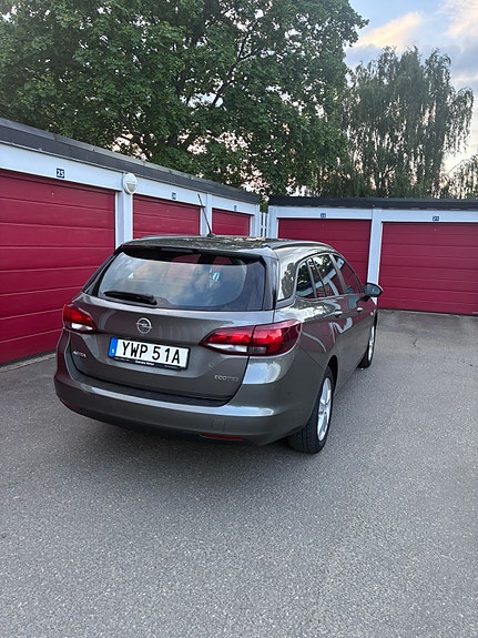 Opel Astra 3 of 5