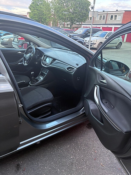 Opel Astra 5 of 5