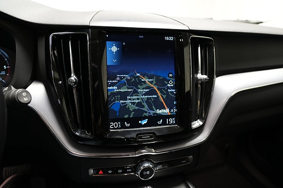 Volvo XC60 17 of 26