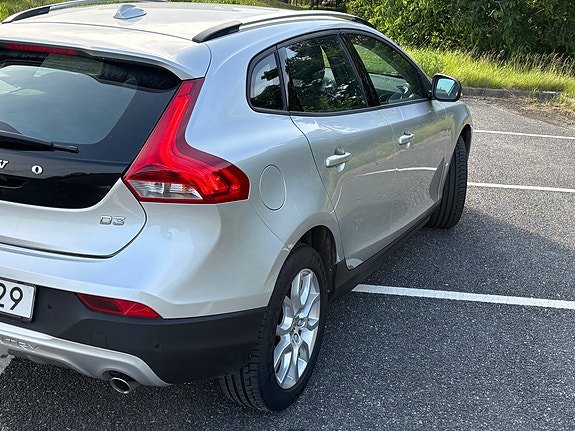 Volvo V40 Cross Country 5 of 5