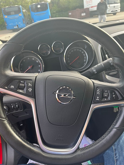 Opel Astra 6 of 6