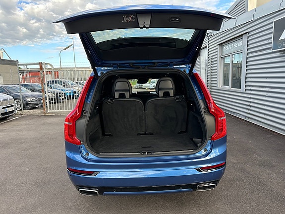 Volvo XC90 27 of 27