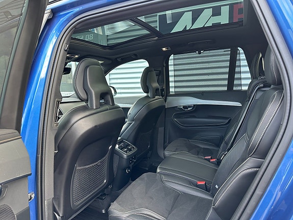 Volvo XC90 23 of 27