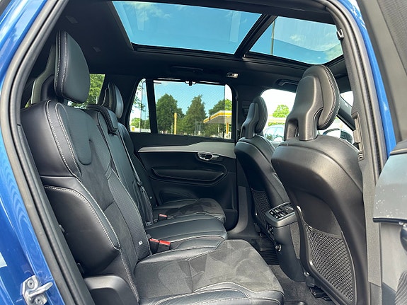 Volvo XC90 24 of 27