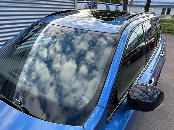Volvo XC90 9 of 27
