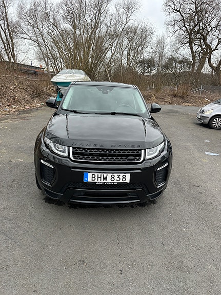 Land Rover Range Rover Evoque 2 of 5