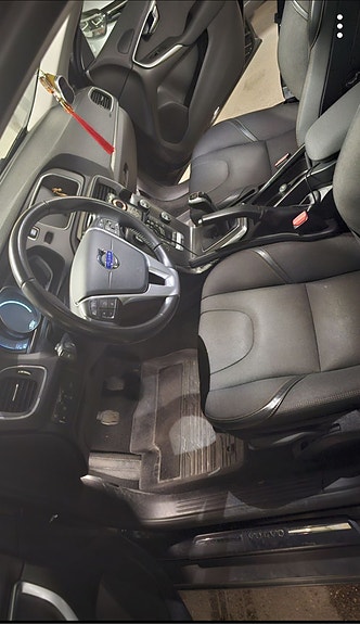 Volvo V40 Cross Country 5 of 5