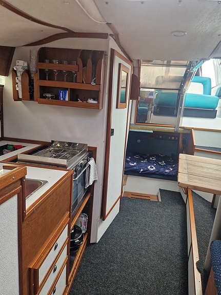 Daycruiser Century 300 Grande 8 of 8