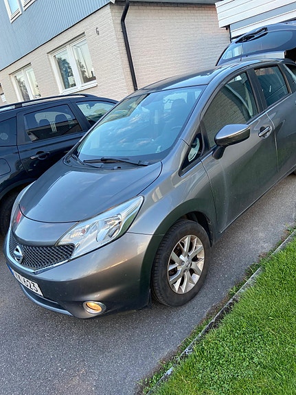 Nissan Note 2 of 5