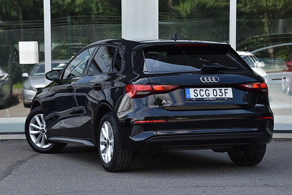 Audi A3 4 of 5
