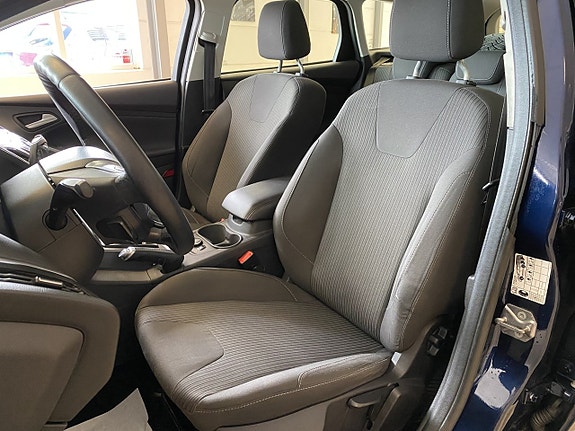 Ford Focus 12 of 20