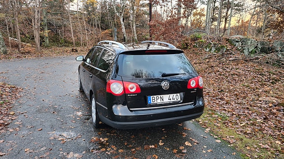 Volkswagen Passat 3 of 15