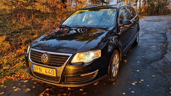 Volkswagen Passat 9 of 15