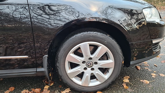 Volkswagen Passat 5 of 15