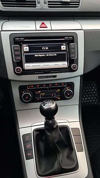 Volkswagen Passat 11 of 15
