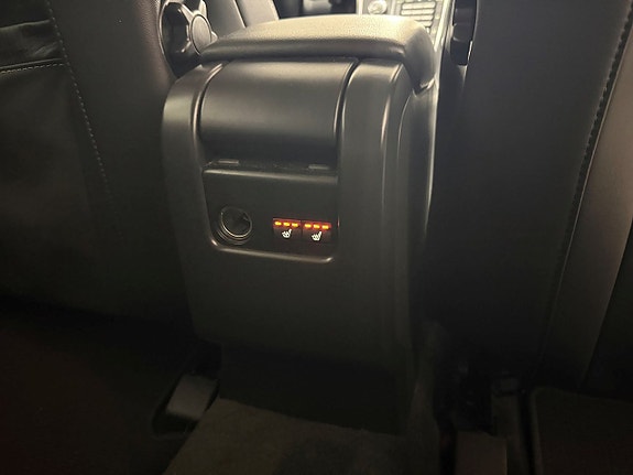 Volvo XC60 14 of 22