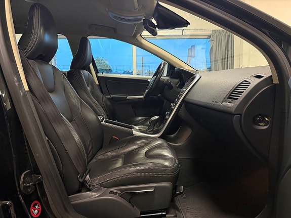 Volvo XC60 7 of 22
