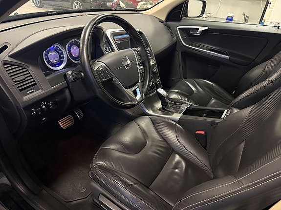 Volvo XC60 9 of 22