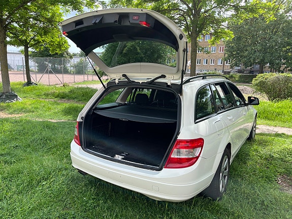 Mercedes-Benz C180 6 of 10