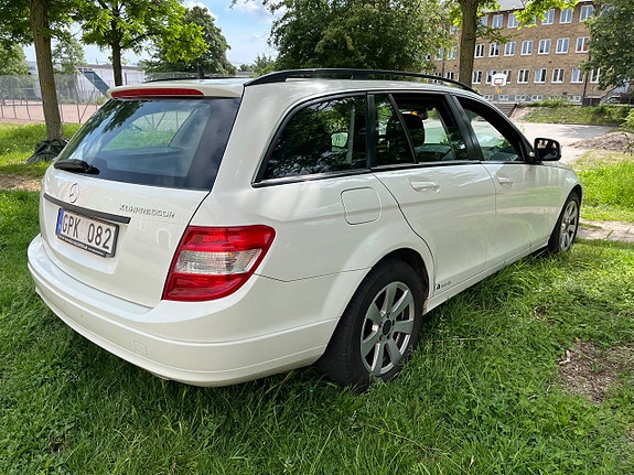 Mercedes-Benz C180 5 of 5
