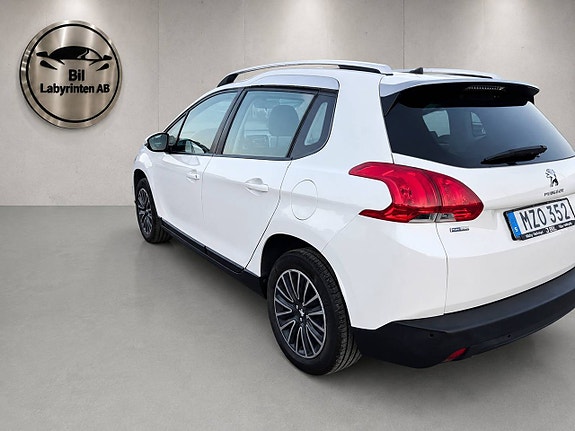 Peugeot 2008 4 of 5