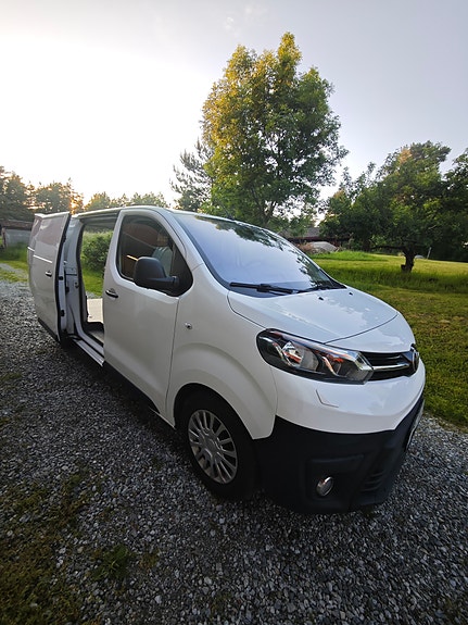 Toyota Proace 2 of 5