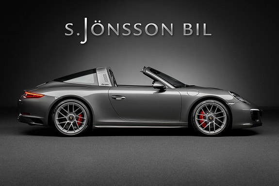 Porsche 911 Targa 4 GTS 3 of 5