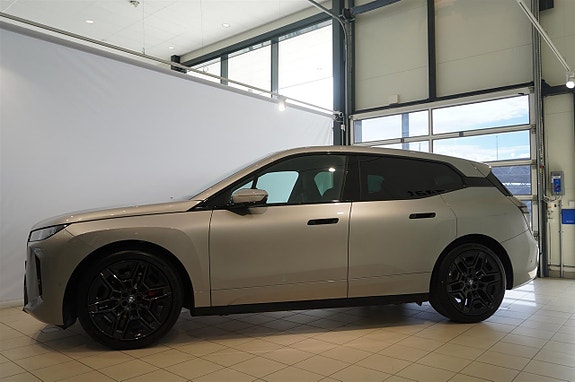 BMW iX 3 of 23