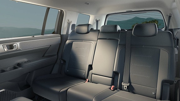 Hyundai Santa Fe 8 of 10