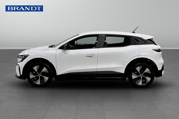 Renault Megane E-Tech 3 of 5